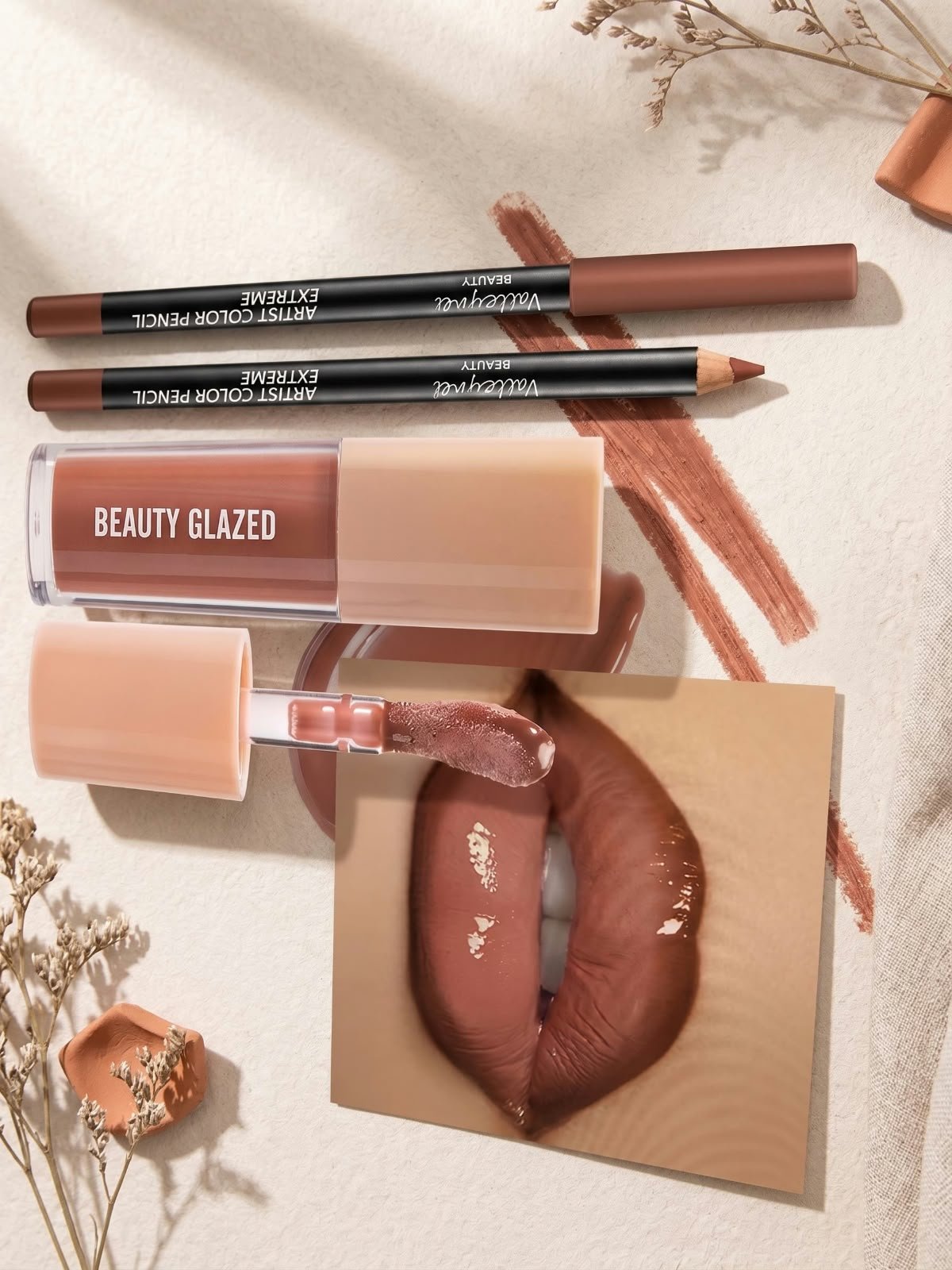 2-piece lipstick and lip liner set in red and brown shades